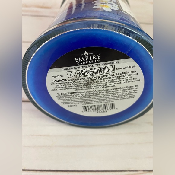 TUSCANY Jar Candle Seaside Spa 18 OZ Limited Edition Sugared Sea Salt - Picture 2 of 4